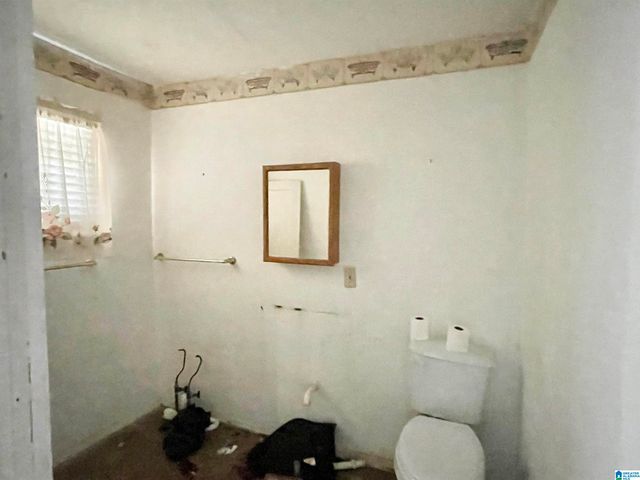 100 PINE STREET, Bessemer, AL 35022