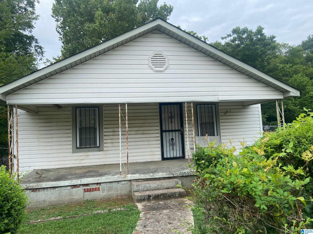 100 PINE STREET, Bessemer, AL 35022