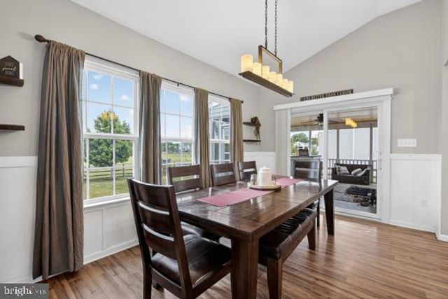 375 DELAWARE RIVER DR, Clayton, DE 19938