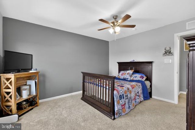 375 DELAWARE RIVER DR, Clayton, DE 19938