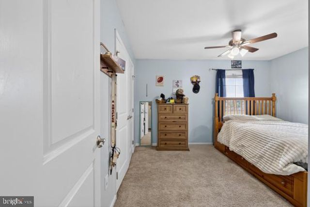 375 DELAWARE RIVER DR, Clayton, DE 19938