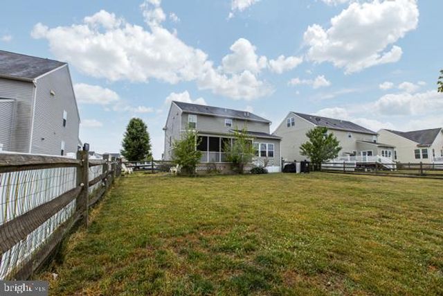 375 DELAWARE RIVER DR, Clayton, DE 19938