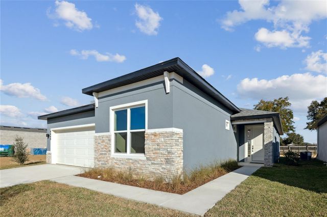 82 SPRINGWOOD DRIVE, Palm Coast, FL 32137