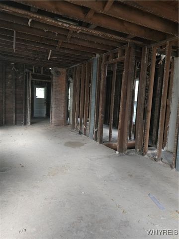 62 Grand Street, Lockport City, NY 14094