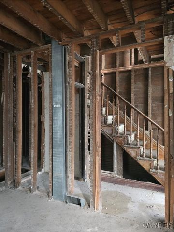 62 Grand Street, Lockport City, NY 14094