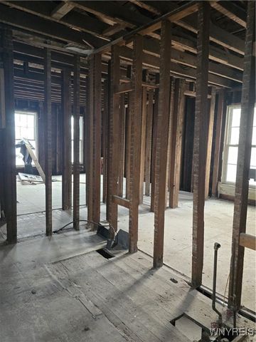 62 Grand Street, Lockport City, NY 14094