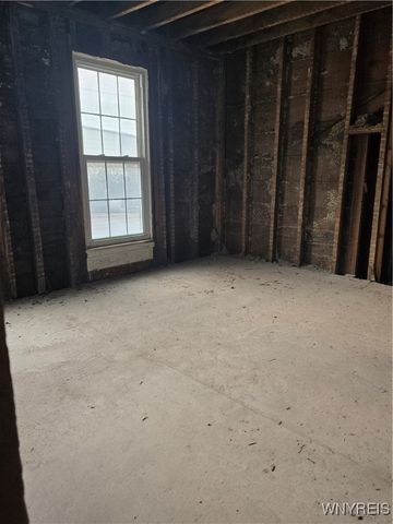 62 Grand Street, Lockport City, NY 14094