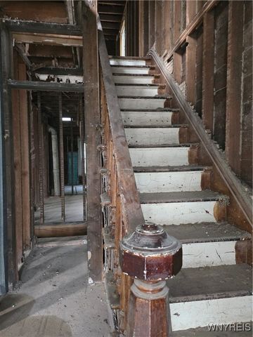 62 Grand Street, Lockport City, NY 14094