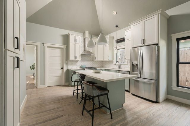 620 W 21st Street, Houston, TX 77008