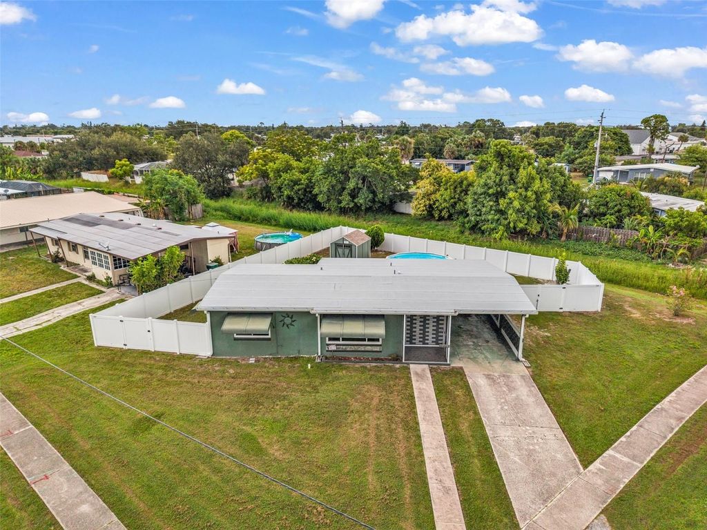 Image 36 of property listing at 22050 CATHERINE AVENUE, Port Charlotte, FL 33952