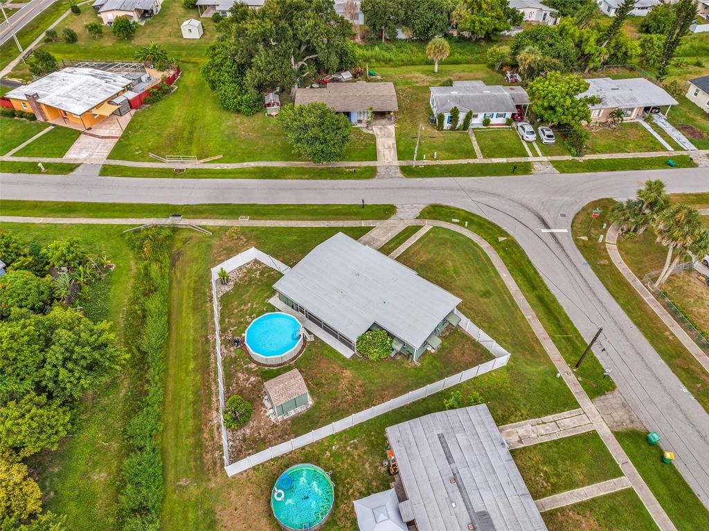 Image 41 of property listing at 22050 CATHERINE AVENUE, Port Charlotte, FL 33952