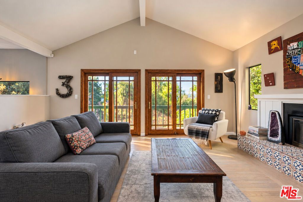 23620 Clover Trail, Calabasas, CA 91302 — exterior