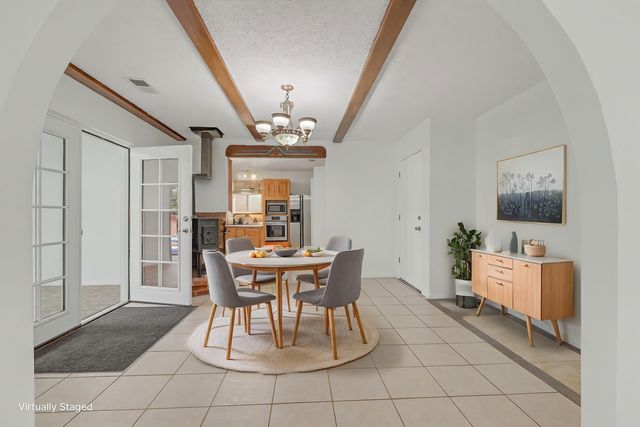808 Villa Verde Drive SE, Rio Rancho, NM 87124