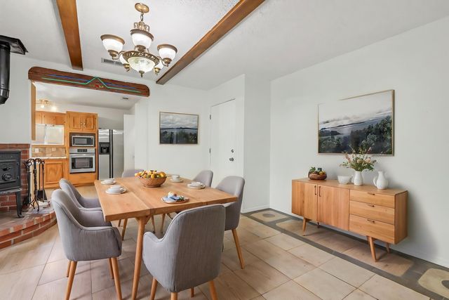808 Villa Verde Drive SE, Rio Rancho, NM 87124