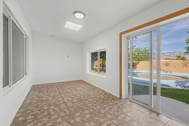 808 Villa Verde Drive SE, Rio Rancho, NM 87124