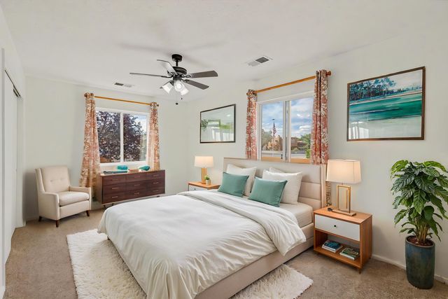 808 Villa Verde Drive SE, Rio Rancho, NM 87124