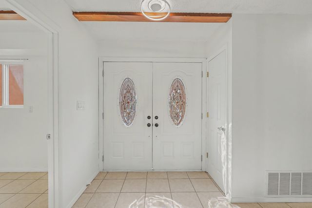 808 Villa Verde Drive SE, Rio Rancho, NM 87124
