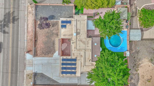 808 Villa Verde Drive SE, Rio Rancho, NM 87124
