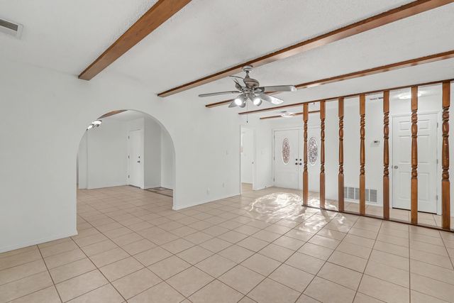 808 Villa Verde Drive SE, Rio Rancho, NM 87124