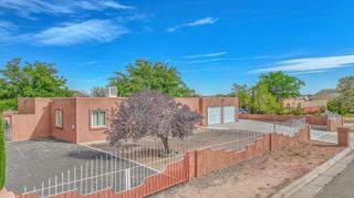 808 Villa Verde Drive SE, Rio Rancho, NM 87124