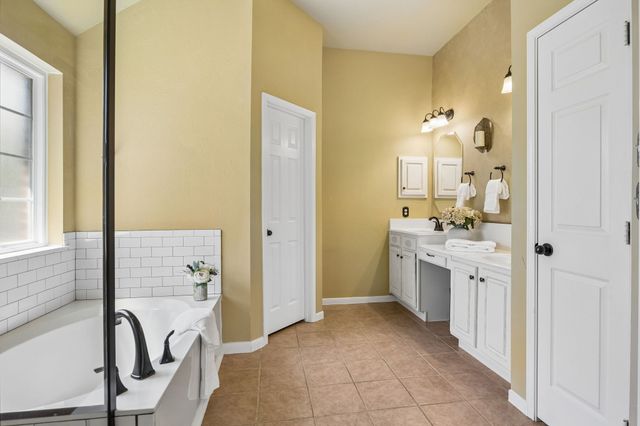 104 Rolling Rock Drive, Trophy Club, TX 76262