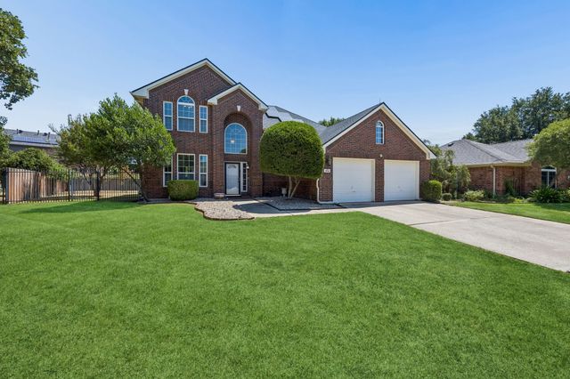104 Rolling Rock Drive, Trophy Club, TX 76262