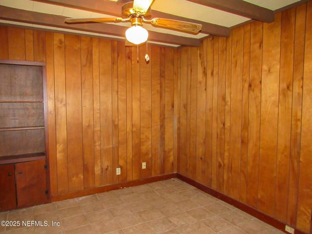 1065 UNDERHILL Drive, Jacksonville, FL 32211