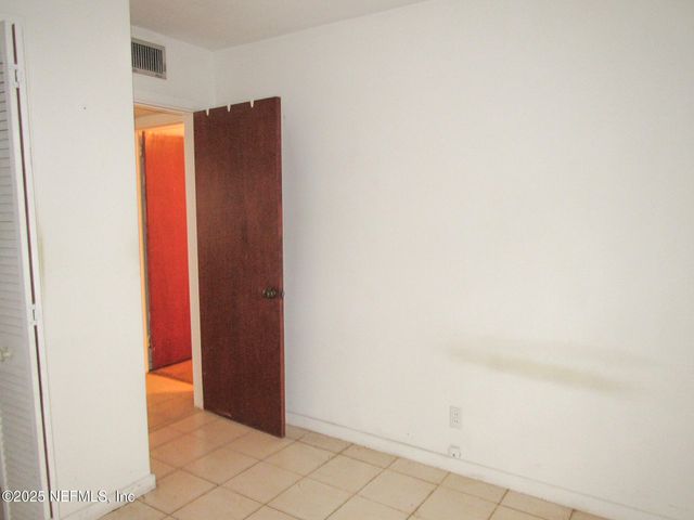 1065 UNDERHILL Drive, Jacksonville, FL 32211