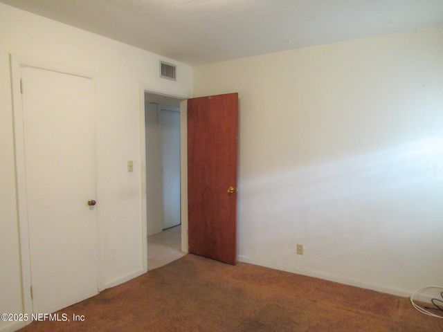 1065 UNDERHILL Drive, Jacksonville, FL 32211