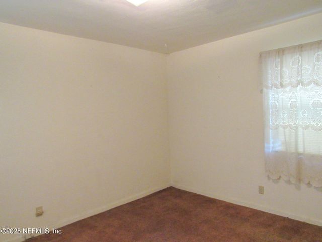 1065 UNDERHILL Drive, Jacksonville, FL 32211