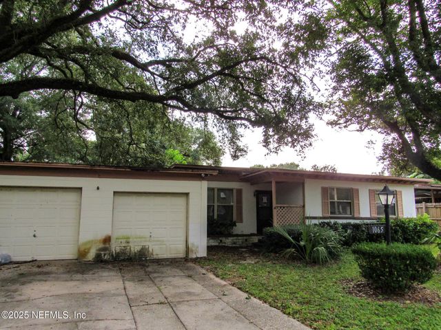 1065 UNDERHILL Drive, Jacksonville, FL 32211