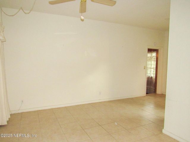 1065 UNDERHILL Drive, Jacksonville, FL 32211