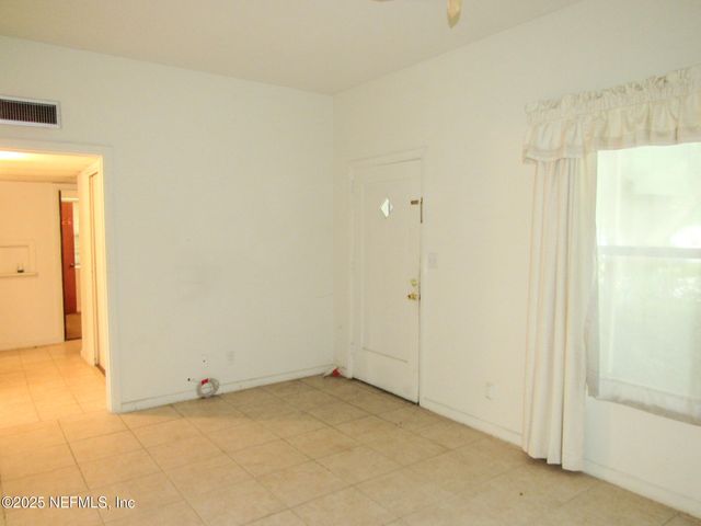 1065 UNDERHILL Drive, Jacksonville, FL 32211