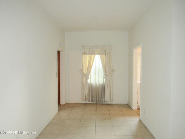 1065 UNDERHILL Drive, Jacksonville, FL 32211