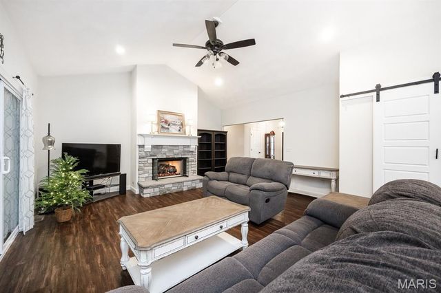 1113 Menominee Trail, Mascoutah, IL 62258