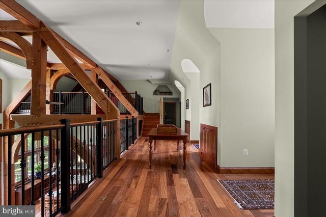 6483 CHESHIRE LN, Marshall, VA 20115