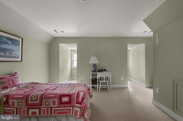 6483 CHESHIRE LN, Marshall, VA 20115