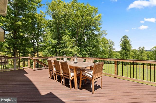 6483 CHESHIRE LN, Marshall, VA 20115