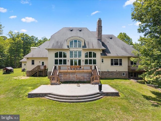 6483 CHESHIRE LN, Marshall, VA 20115