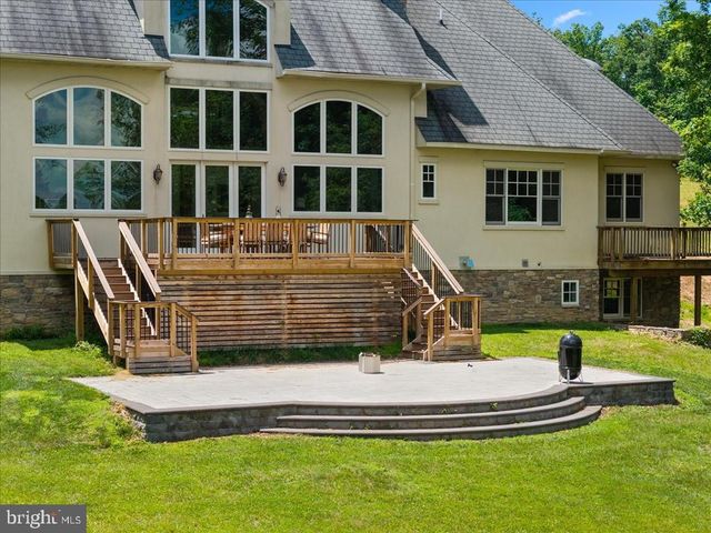 6483 CHESHIRE LN, Marshall, VA 20115