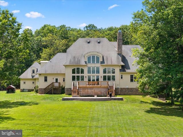6483 CHESHIRE LN, Marshall, VA 20115