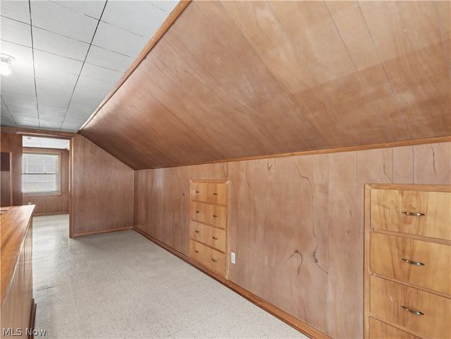 186 E Woodsdale Avenue, Akron, OH 44301