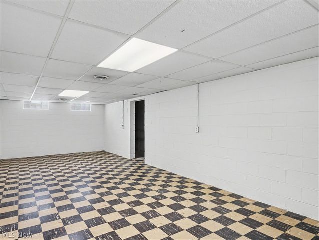 186 E Woodsdale Avenue, Akron, OH 44301