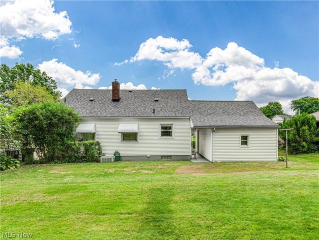 186 E Woodsdale Avenue, Akron, OH 44301