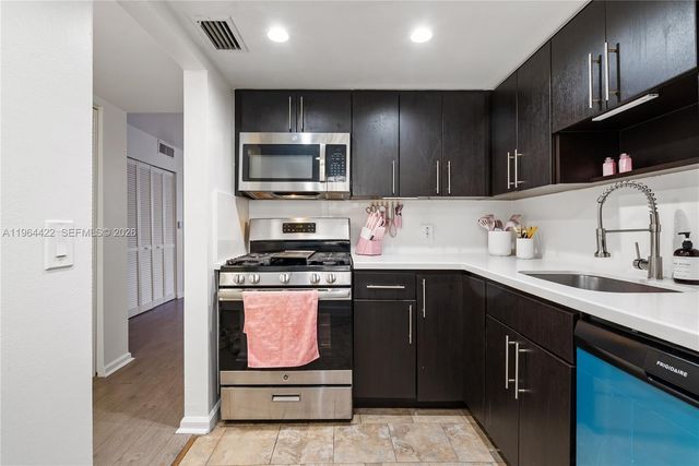 1615 Meridian Ave 202, Miami Beach, FL 33139