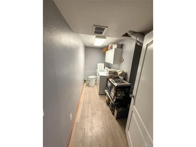 3913 Lincoln Ct, Wellington, CO 80549