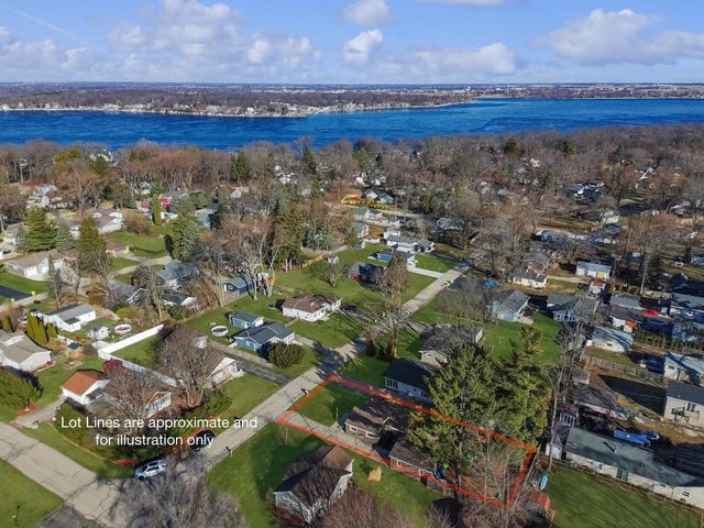 2908 Jones STREET, Delavan, WI 53115