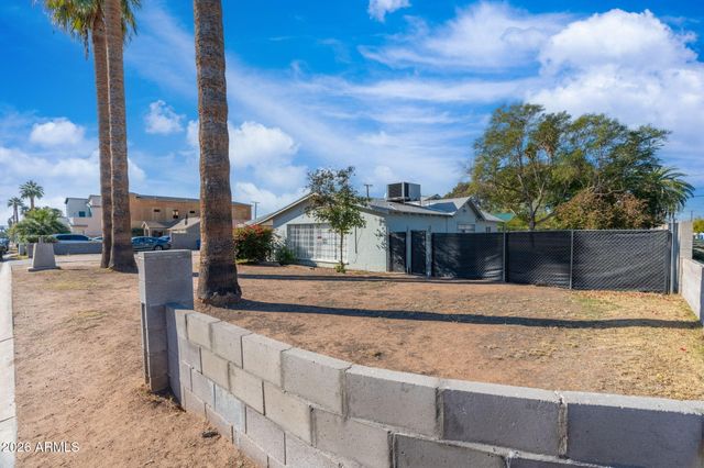 2642 N 31ST Street, Phoenix, AZ 85008
