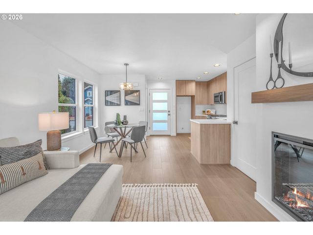 6491 Se Ramona St B, Portland, OR 97206