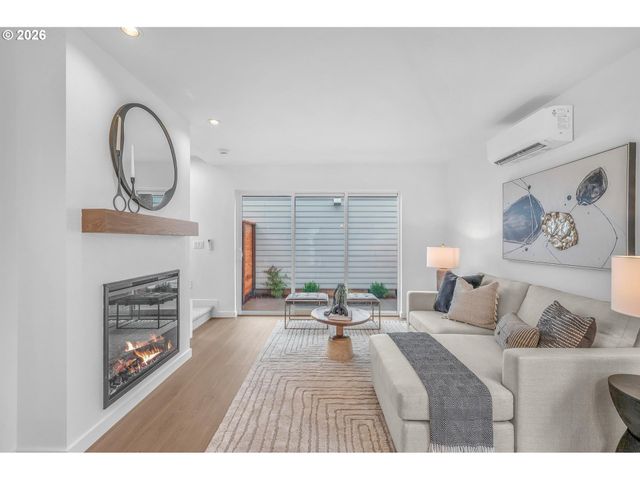6491 Se Ramona St B, Portland, OR 97206